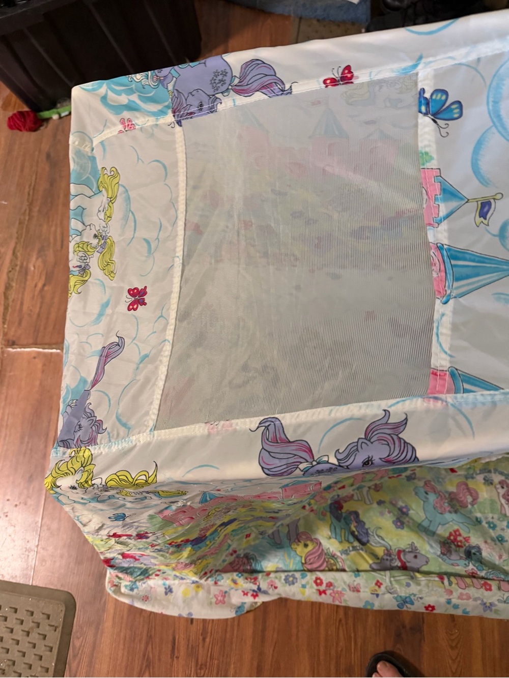Vintage My Little Pony Pastel Castle & Ponies twin bed tent - Pink, Blue, Yellow - Picture 4 of 8